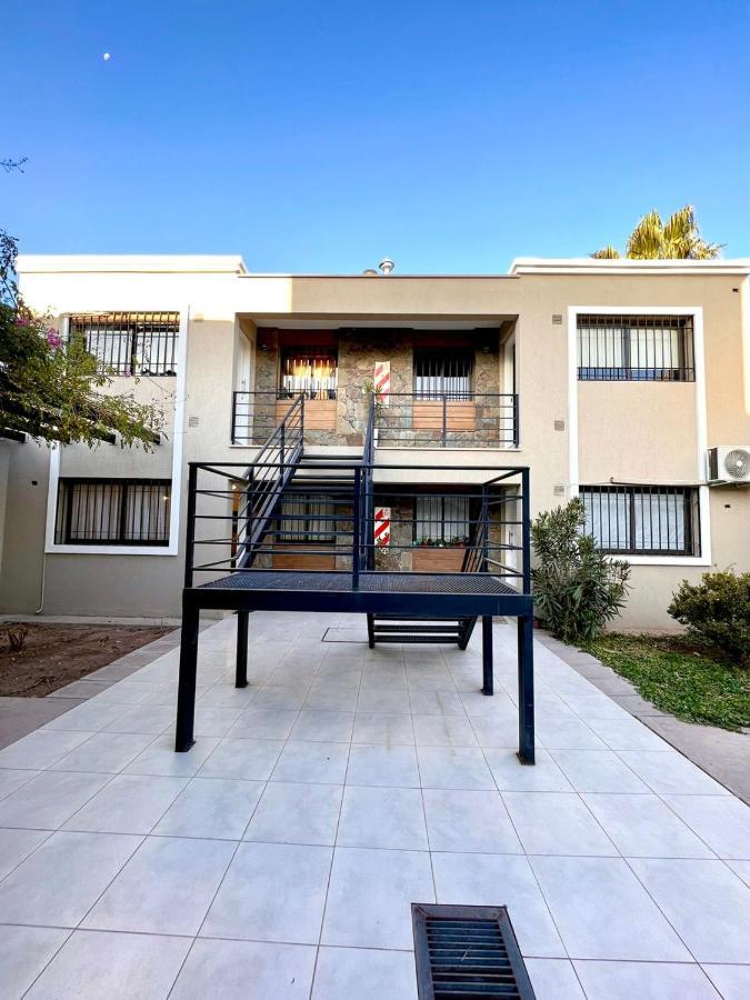 Апартаменты Luminoso Departamento En Zona Residencial Мендоса Экстерьер фото